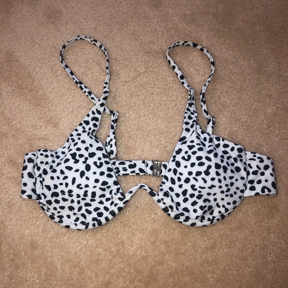 BRAND NEW v-wire bikini top
